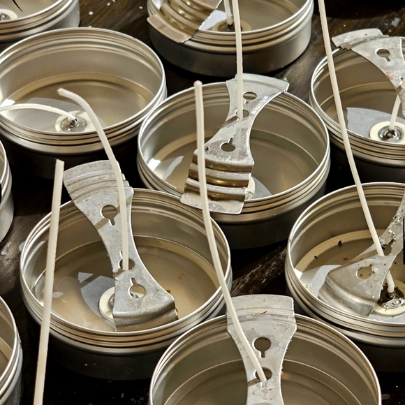 Christina's AmaZing Scented Candle Delights /Size, Color, Fragrance, & Potpourri - Picture 10 of 15